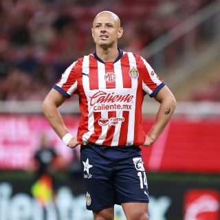 'Chicharito' y Daniel Aguirre, las novedades en la convocatoria de Chivas ante Pumas
