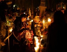 Colocar un altar de muertos no solo es una tradición, es un acto de amor. UNSPLASH/ C. Hernandez Belmonte