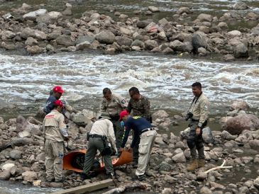 Fueron corredores quienes se encontraban en el Camino a Colimilla, a la altura de la Hidroeléctrica, quienes descubrieron la pieza humana. ESPECIAL/ Coordinación Municipal de Protección Civil y Bomberos de Guadalajara.