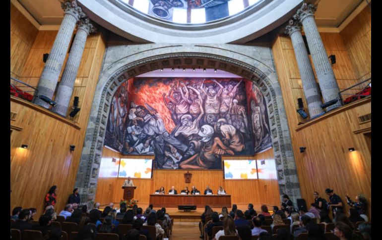 Marisol Schulz, José Trinidad Padilla, Karla Planter, Xavier Marcé, Héctor Raúl Solís y Anna Guitart estuvieron presentes durante la presentación del programa general de la FIL 2025. EL INFORMADOR / J. Acosta