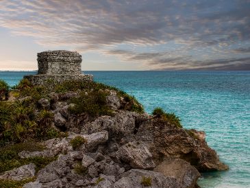 En redes sociales se ha mostrado el “desolado” Tulum debido al bajo turismo. UNSPLASH/ V. RUSELL