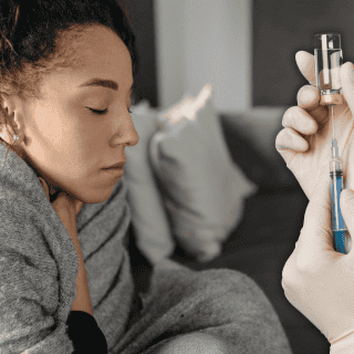 Estas son las vacunas recomendadas en época de frío