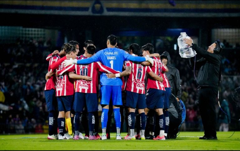 Gabriel Milito enfrenta el reto de definir su once titular ante el regreso de sus figuras. IMAGO7