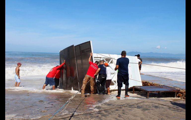 FACEBOOK / Protección Civil y Bomberos Puerto Vallarta