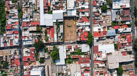 En entidades con alta concentración económica, como la capital del país, los precios se mantienen elevados por la escasez de suelo y el aumento de proyectos verticales. EL INFORMADOR/ARCHIVO