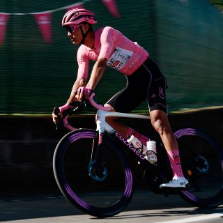 Isaac Del Toro gana... ahora en el Gran Piemonte 2025