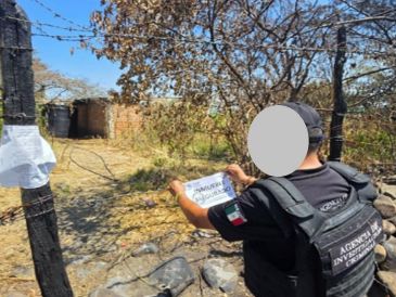 Elementos militares localizaron una bodega en el municipio de Degollado, donde se observaba, desde el exterior, huachicol. ESPECIAL/ FGR