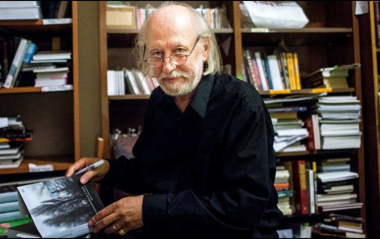 Krasznahorkai relató en conversación telefónica que años después de publicar su primera novela, sintió que no era perfecta y que quería mejorar su estilo. EFE / ARCHIVO