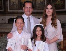 André e Isabella Guzmán Martínez con Ernesto Guzmán y Jo Martínez. GENTE BIEN JALISCO / C. Jimeno