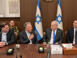 Primer ministro israelí, Benjamin Netanyahu (2-D), reunido con el enviado especial del presidente estadounidense, Donald Trump, para Oriente Medio. EFE