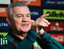 De cara a los partidos amistosos contra Colombia y Ecuador, el combinado nacional le abrió las puertas a algunos aficionados en el Centro de Alto Rendimiento, donde intercambiaron palabras con el 