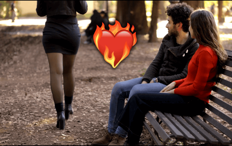 Los celotípicos justifican esas acciones, argumentando que de esa forma cuidan a su pareja, sin embargo, más que tratarse de una acción protectora, limitan y controlan la vida de la persona. ESPECIAL / CANVA