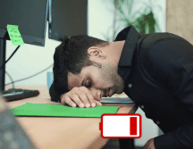 México registra el porcentaje más alto de burnout frecuente entre quienes están insatisfechos con su jornada laboral, con un 25 por ciento. ESPECIAL / CANVA