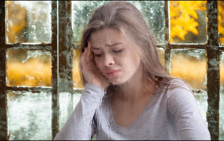 A medida que el verano se despide y los días se vuelven más cortos y fríos, muchas personas notan cambios en su estado de ánimo. ESPECIAL / CANVA