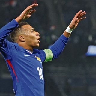 Mbappé brilla en su regreso a París