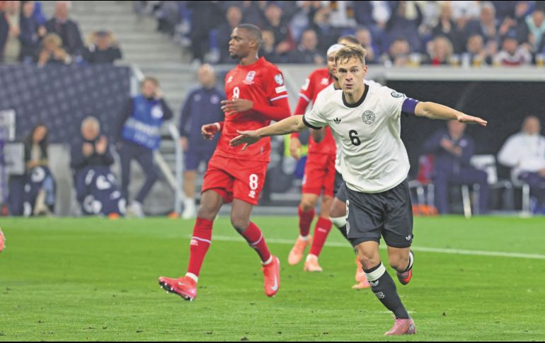 Joshua Kimmich marcó dos goles en la victoria de los alemanes. AFP