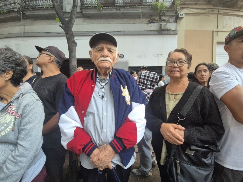  Comenzaba a avanzar el carruaje que llevaba a la Virgen de Zapopan y el rostro de Óscar dejó escapar una sonrisa soñadora. EL INFORMADOR/ J. ACOSTA