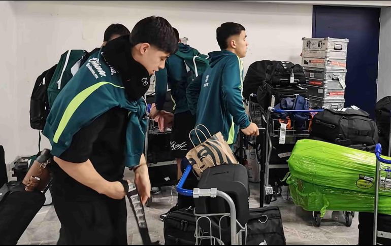 El equipo comandado por Eduardo Arce regresó con rostros marcados por la tristeza a la Ciudad de México. SUN/ L. Vázquez.