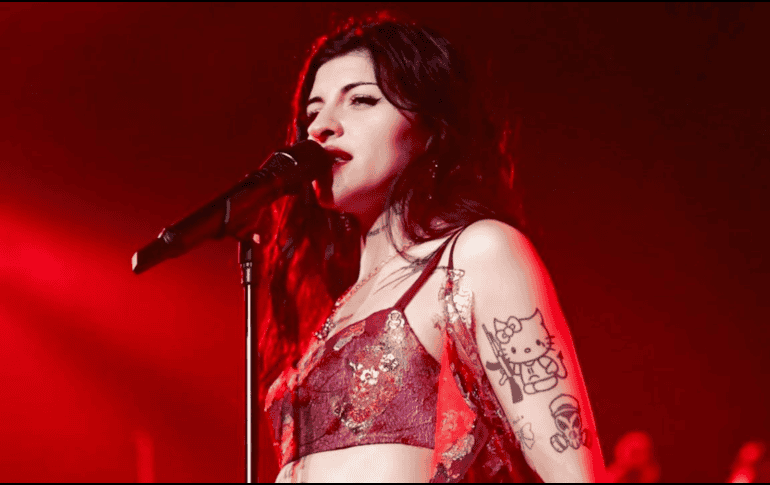 Cazzu llega a México para sus conciertos. ESPECIAL / IG / @cazzu