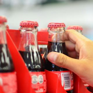 Comisión de la Cámara de Diputados aprueba aumento a refrescos y cigarros