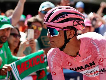 La actuación del UAE Team Emirates fue dominante en el Giro del Veneto, con Isaac Del Toro como su principal protagonista. AFP / ARCHIVO