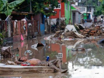 La Presidenta garantizó que hay recursos de 19 mil millones de pesos para atender la emergencia y la reconstrucción. SUN/D. Simón