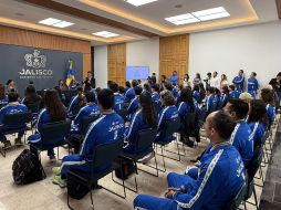 Pablo Lemus aprovechó el evento para dar a conocer que el siguiente año se construiría un Polideportivo en Puerto Vallarta. EL INFORMADOR / A. García