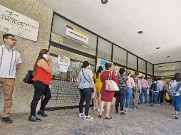 Con esta ley se incrementará el precio de algunos trámites en las recaudadoras. EL INFORMADOR