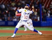 El momento más esperado llegó con la presentación de los Charros de Jalisco, desatando una ola de aplausos, gritos y banderas ondeando por todo el estadio. CORTESÍA/ CHARROS DE JALISCO.