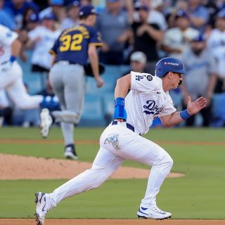 Dodgers se pone a un juego de la Serie Mundial