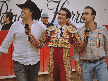 "Calita" destacó el valor que tiene la plaza tapatía en su carrera: “Guadalajara te incita a torear bien”. X / @emsa_gdl