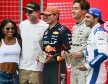 Max Verstappen volvió a demostrar por qué es el tetracampeón del mundo. Detrás de él, George Russell y Carlos Sainz completaron el podio. AFP / J. Watson