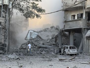 Benjamín Netanyahu, ordenó bombardear "enérgicamente infraestructuras terroristas" en Gaza. EFE/STR