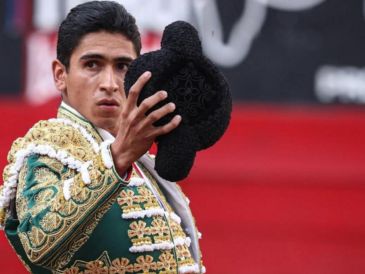 Héctor Gutiérrez se llevó el reconocimiento del público que lo despidió entre aplausos. INSTAGRAM/ @emsa.guadalajara.