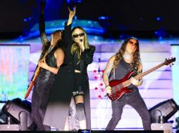 Con un lleno total en el Foro Principal de las Fiestas de Octubre, Belinda puso a bailar a cientos de personas en su concierto del domingo. EL INFORMADOR / J. Acosta