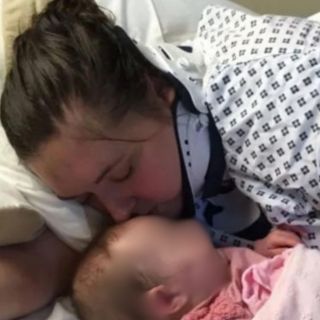 Viral: Mujer sufre fuerte lesión vertebral por haber bostezado y casi pierde la vida