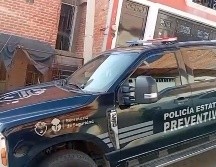 Un agente del Ministerio Público de la Fiscalía del Estado solicitó el acordonamiento del presunto narcolaboratorio en espera de la solicitud y ejecución de una orden de cateo. ESPECIAL