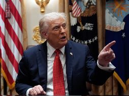 Trump advirtió que eliminará a los miembros de Hamás si violan el alto el fuego con Israel y continúan los ataques en Gaza. EFE/Y. GRIPAS