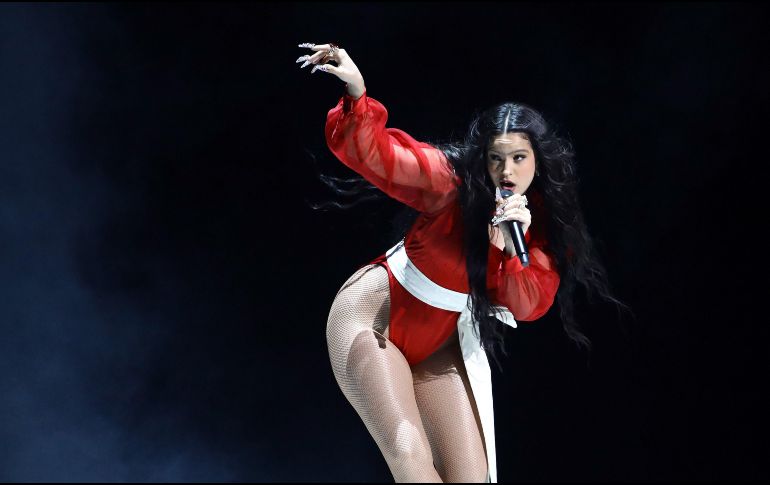 Rosalía ofrecerá un live esta tarde en TikTok para revelar más detalles sobre el lanzamiento de su nuevo disco. AFP/ARCHIVO