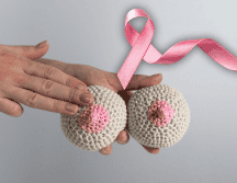 Octubre es el mes rosa, un recordatorio anual de que la detección temprana del cáncer de mama salva vidas. ESPECIAL / CANVA