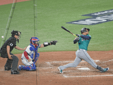 La Liga Americana entregará el segundo boleto a la Serie Mundial esta noche. EFE / E. Lima