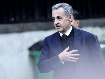 En un mensaje publicado en sus redes sociales antes de dirigirse a La Santé, Nicolas Sarkozy afirmó que es inocente. EFE/EOA/T. Suárez