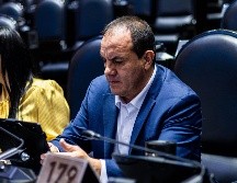 El diputado admitió que sí estuvo jugando pádel, pero aseguró que lo hizo horas antes de sumarse a la sesión. X/@cuauhtemocb10