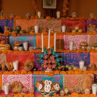 ¿Cuánto cuesta poner una ofrenda para el Día de Muertos 2025?