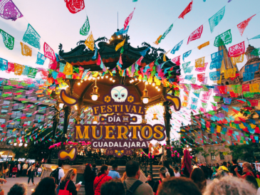 Conmemorar esta fecha cada año no solo mantiene viva una tradición ancestral, sino que también refuerza los lazos familiares y comunitarios. EL INFORMADOR/ARCHIVO