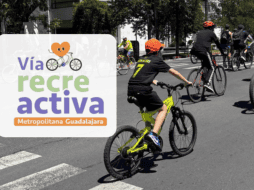 En la programación de la siguiente jornada dominical destaca el desfile de títeres gigantes sobre la avenida Juárez, además de visitas al Panteón de Belén. ESPECIAL/X @via_recreactiva