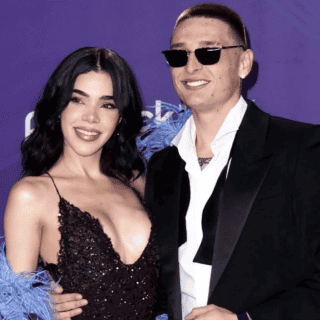 Kenia Os y Peso Pluma presumen su amor en los Billboard Latin Music Awards