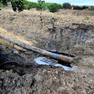 Pemex contiene derrame de hidrocarburo en Río Pantepec, Veracruz