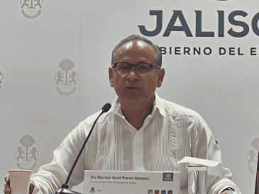 Héctor Raúl Pérez Gómez subrayó que las familias pueden acudir  a los centros de salud más cercanos para solicitar la aplicación de la vacuna BCG. EL INFORMADOR/ R. BOBADILLA