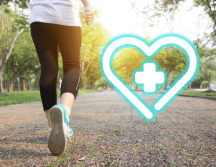 Si caminas hacia atrás, intenta hacerlo en superficies lisas y evita multitudes. ESPECIAL